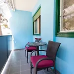 Apartamento Sunny & Spacious, 2 Bedroom With Free Parking Split